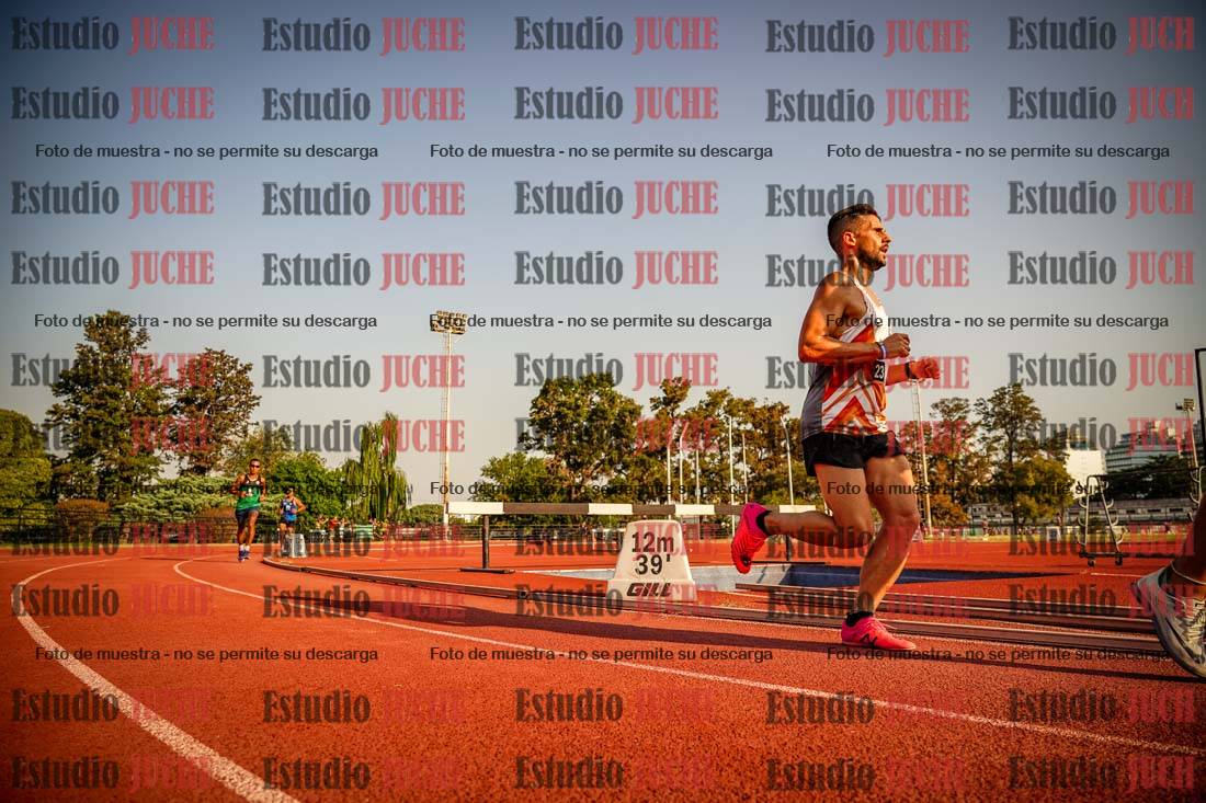 Fotos de los 5000 m llanos de mujeres y varones