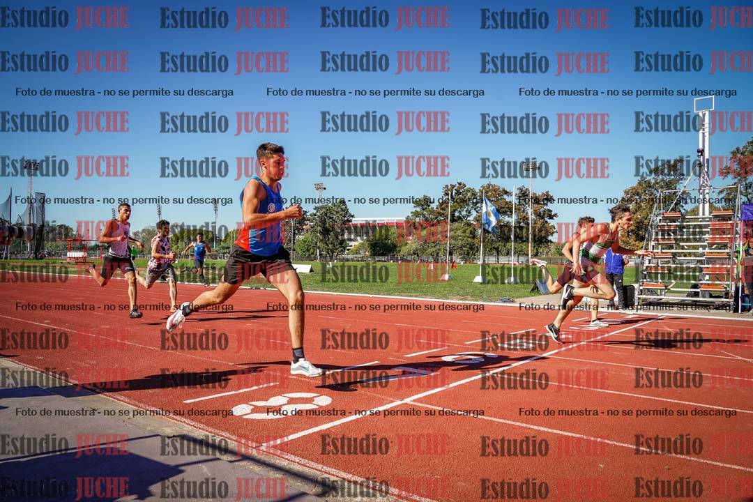 Fotos de los 400 m llanos de varones