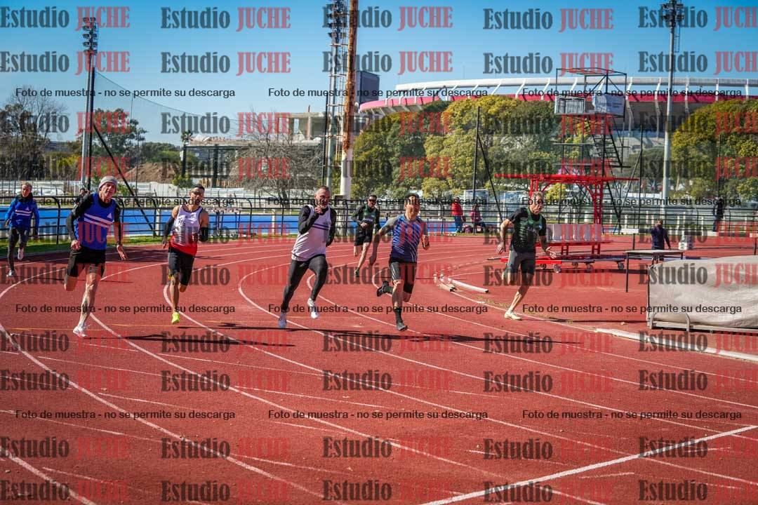 Fotos de los 200 m llanos de varones