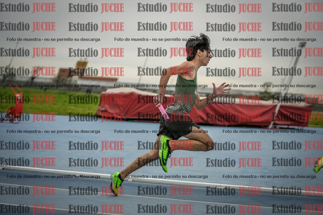 Fotos de las postas 4x100 m de mujeres y varones - U17 - FINAL