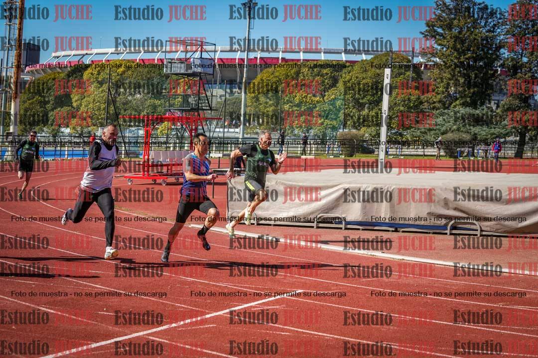 Fotos de los 200 m llanos de varones