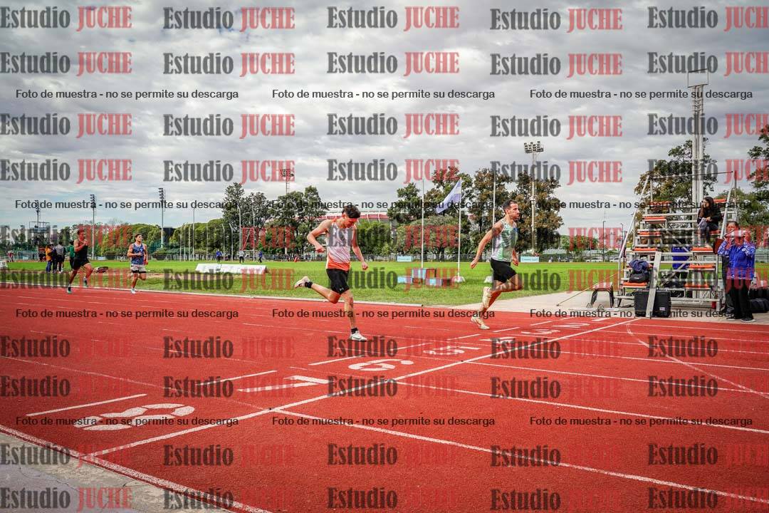 Fotos de los 400 m llanos de varones
