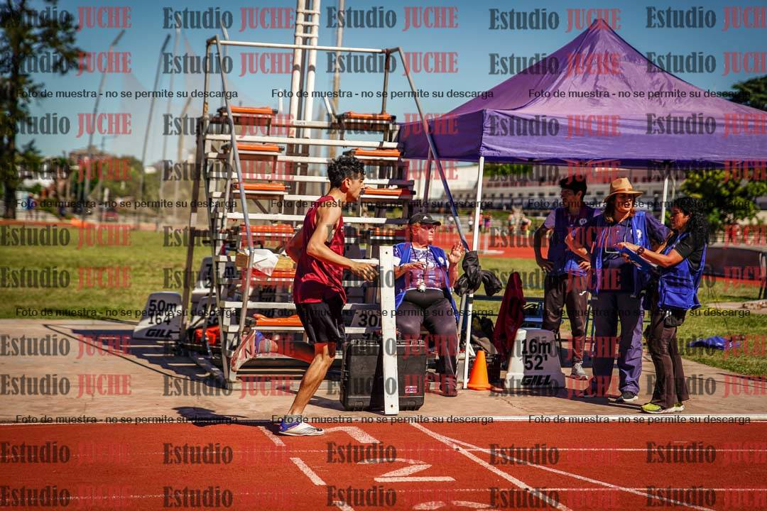 Fotos de los 800 m llanos de varones