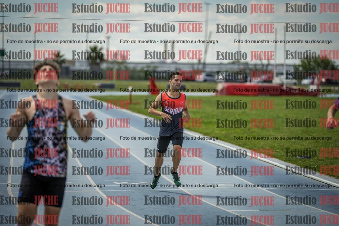 Fotos de los 400 m llanos de varones