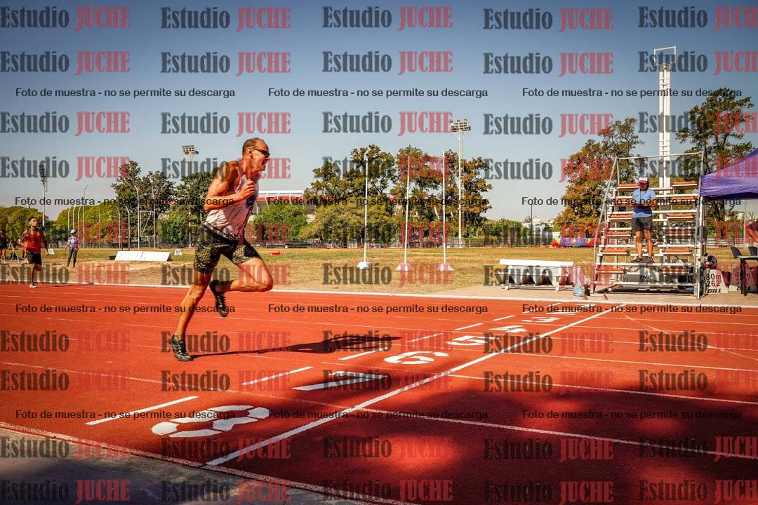 Fotos de los 400 m llanos de varones