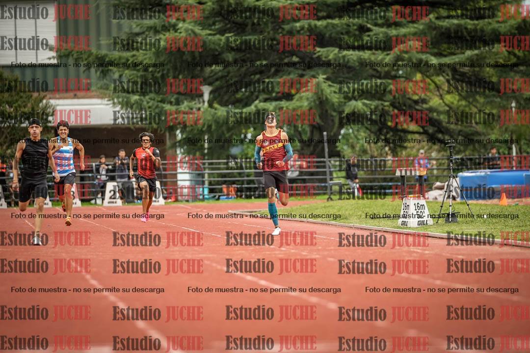 Fotos de los 400 m llanos de varones