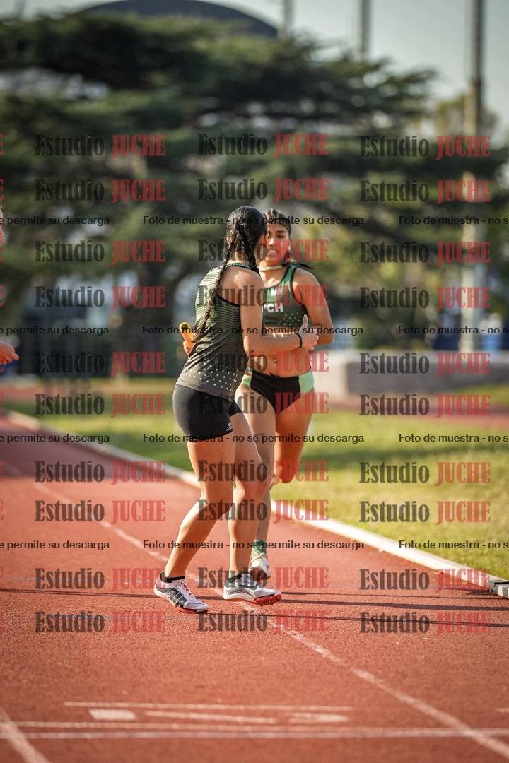 Fotos de las postas 4x400 m llanos de mujeres