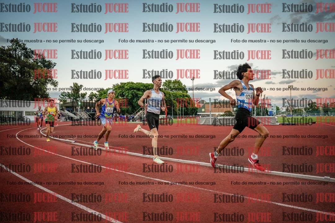 Fotos de los 1500 m llanos de varones