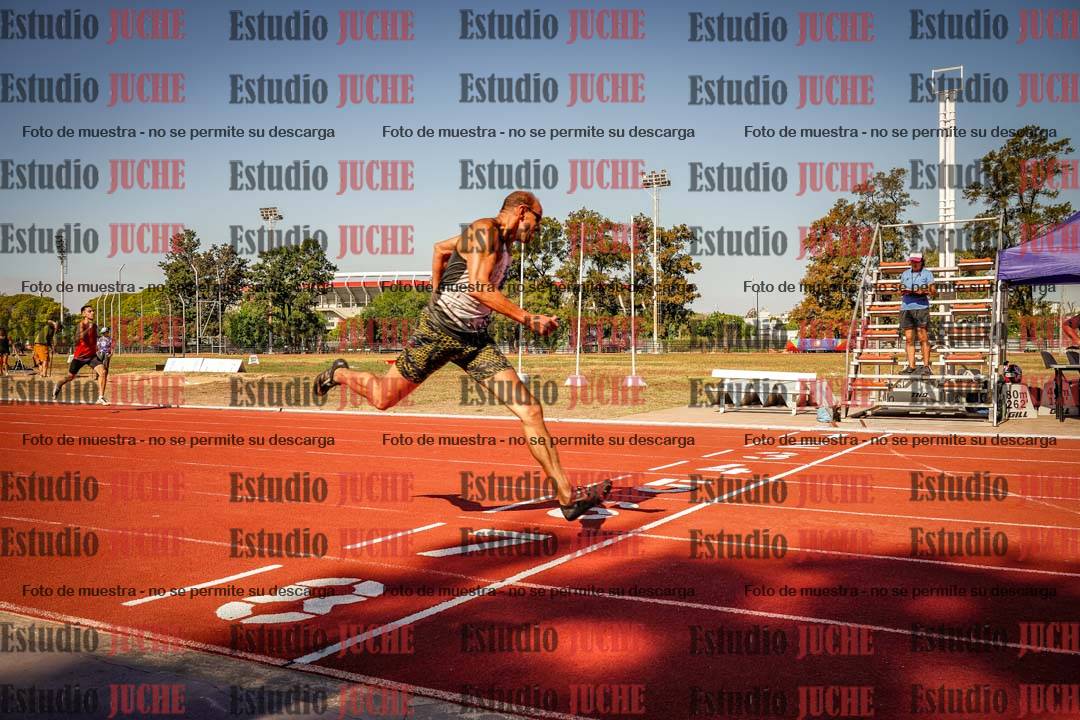 Fotos de los 400 m llanos de varones