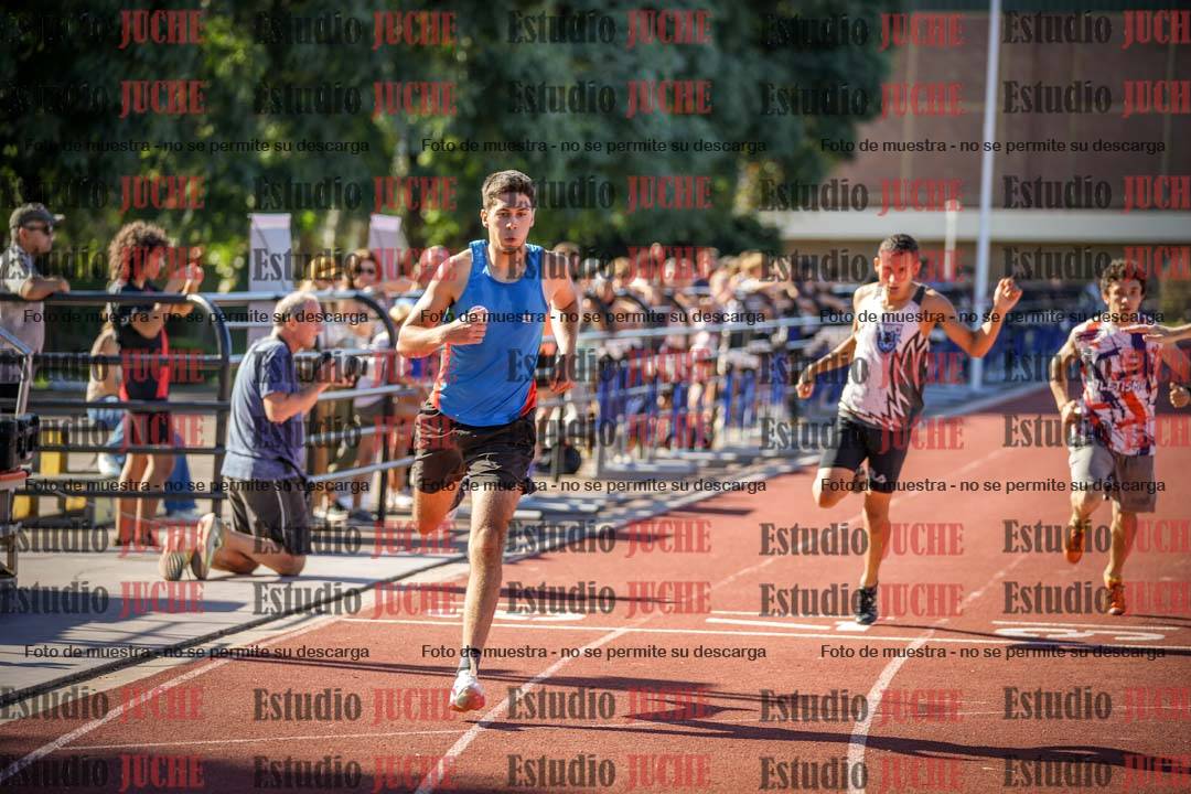 Fotos de los 400 m llanos de varones