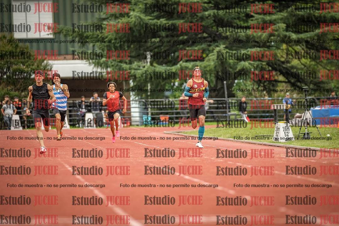 Fotos de los 400 m llanos de varones