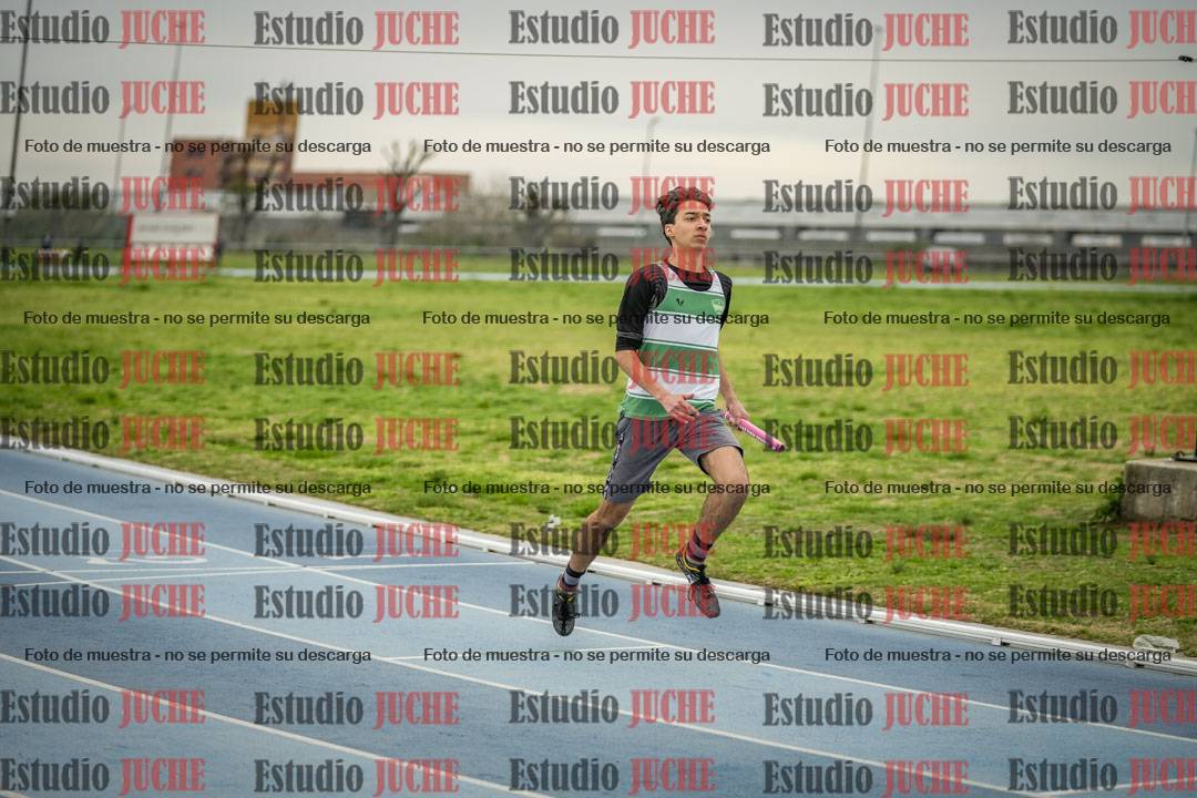 Fotos de las postas 4x100 m de mujeres y varones - U17 - FINAL