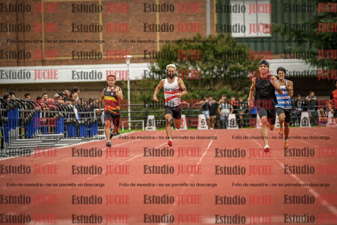 Fotos de los 400 m llanos de varones