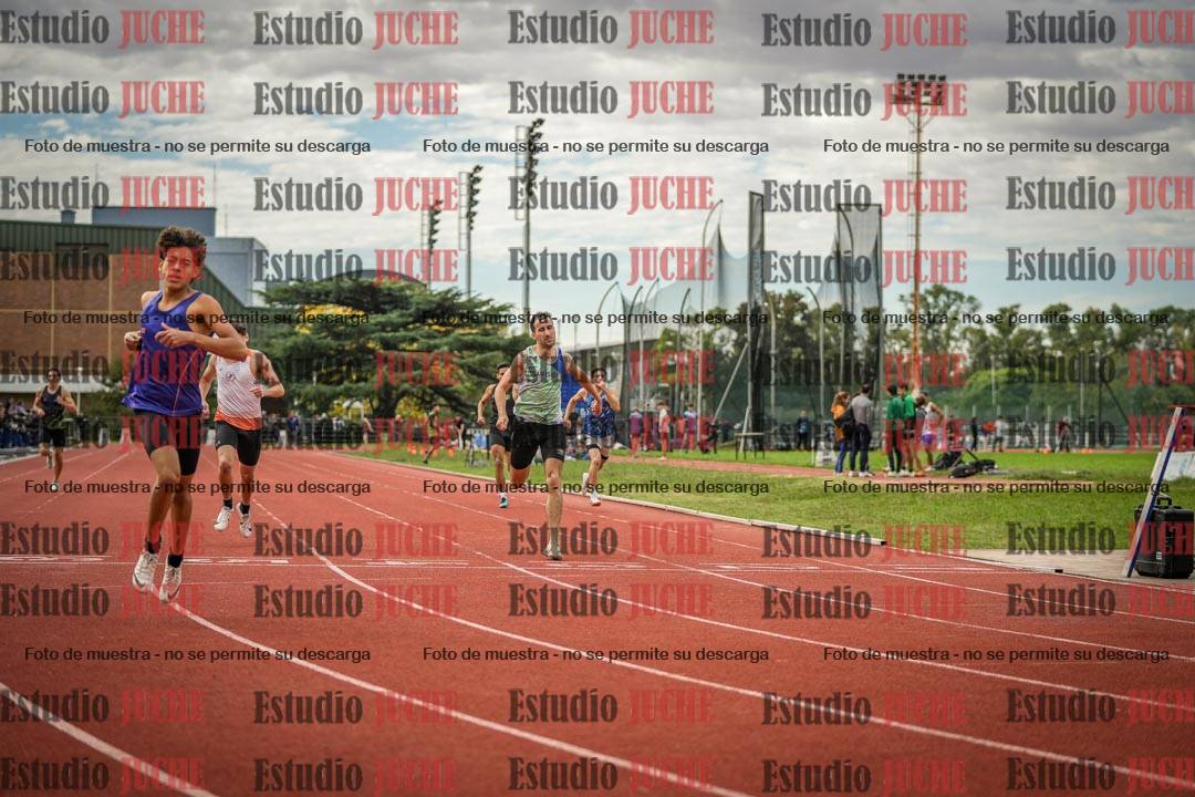 Fotos de los 400 m llanos de varones
