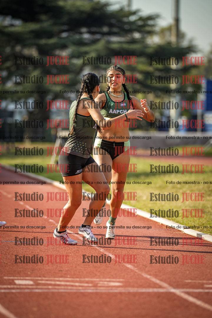 Fotos de las postas 4x400 m llanos de mujeres