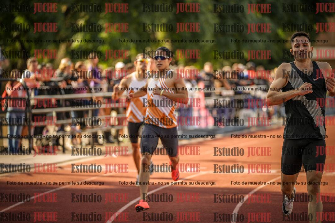 Fotos de los 400 m llanos de varones