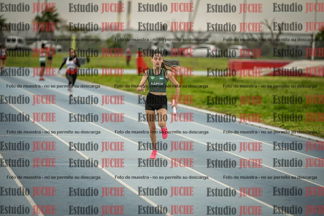 Fotos de las postas 4x100 m de mujeres y varones - U17 - FINAL