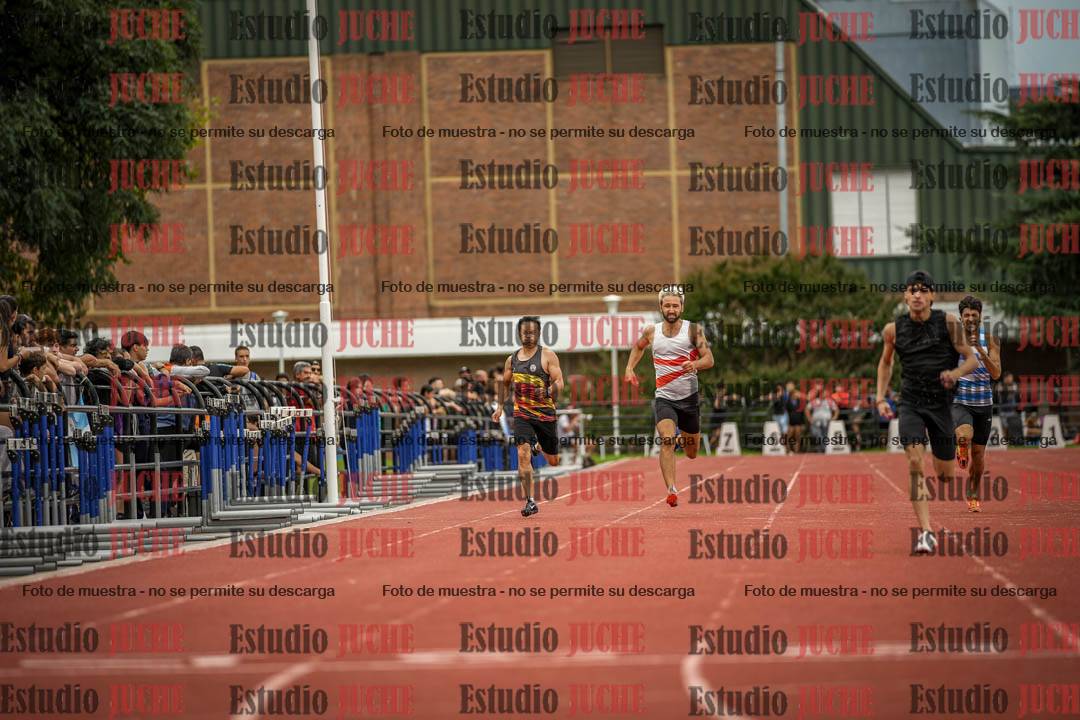 Fotos de los 400 m llanos de varones