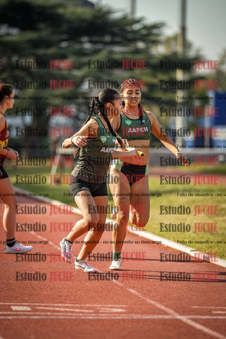 Fotos de las postas 4x400 m llanos de mujeres