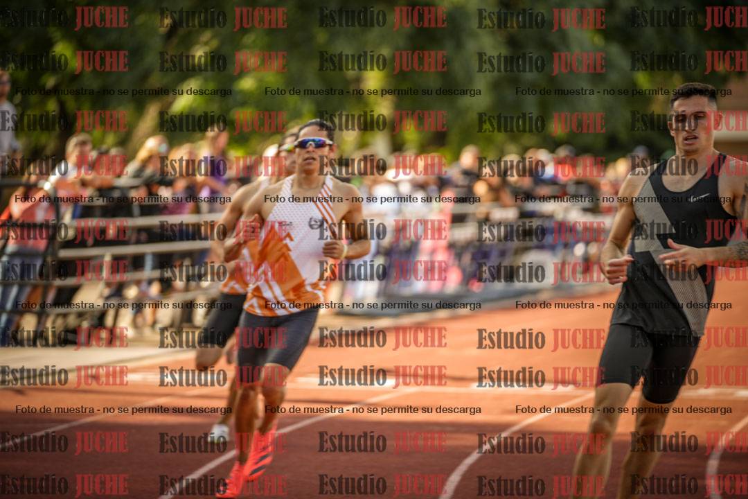 Fotos de los 400 m llanos de varones