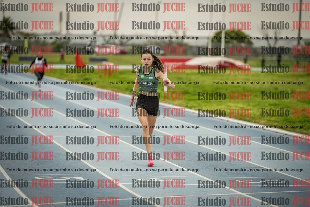Fotos de las postas 4x100 m de mujeres y varones - U17 - FINAL