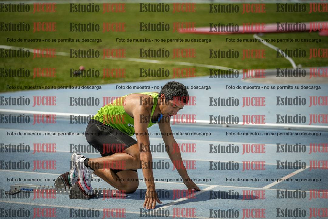 Fotos de los 400 m llanos de varones