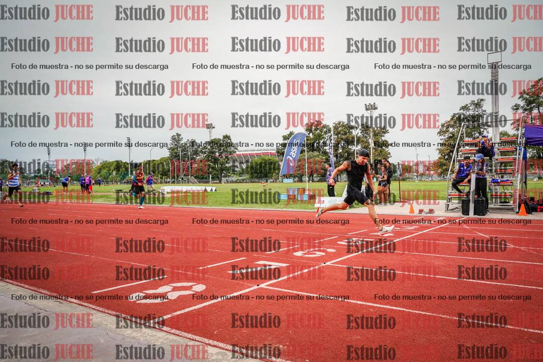 Fotos de los 400 m llanos de varones