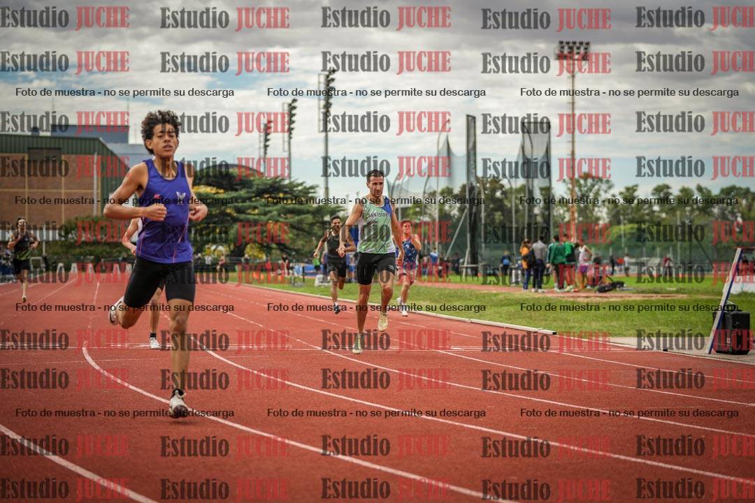 Fotos de los 400 m llanos de varones