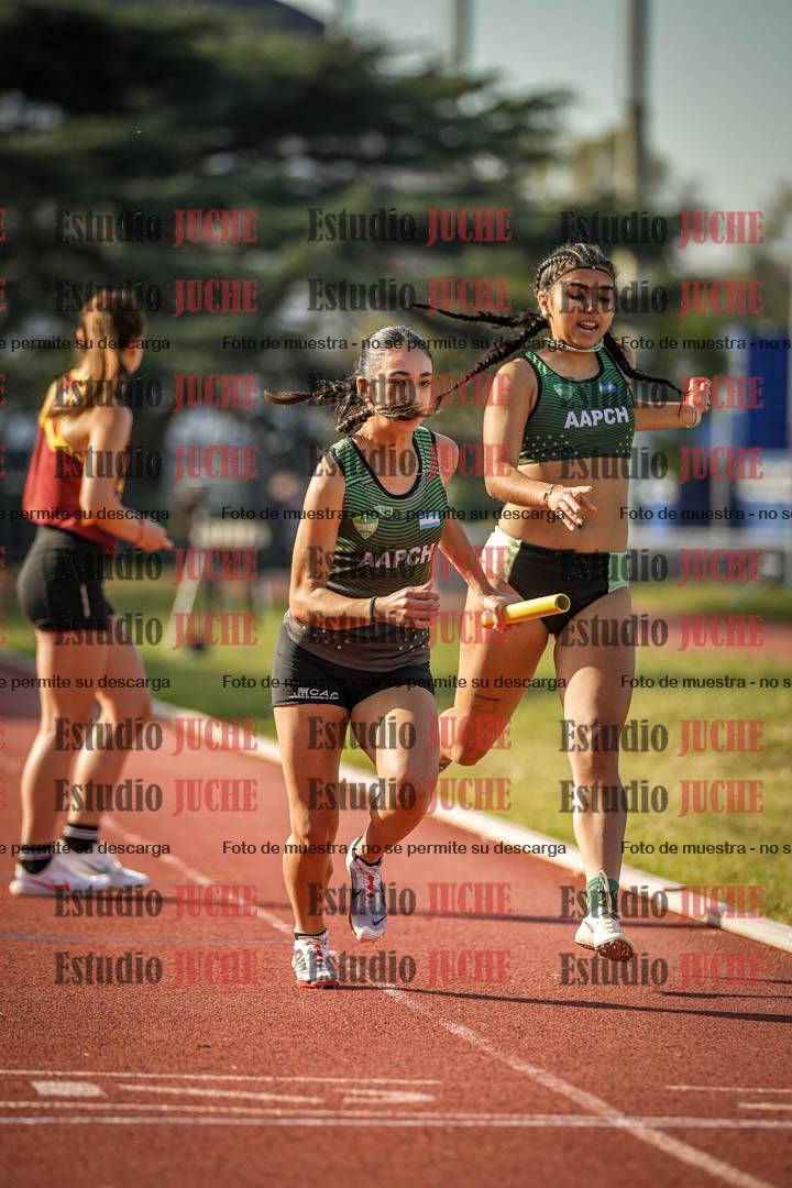 Fotos de las postas 4x400 m llanos de mujeres