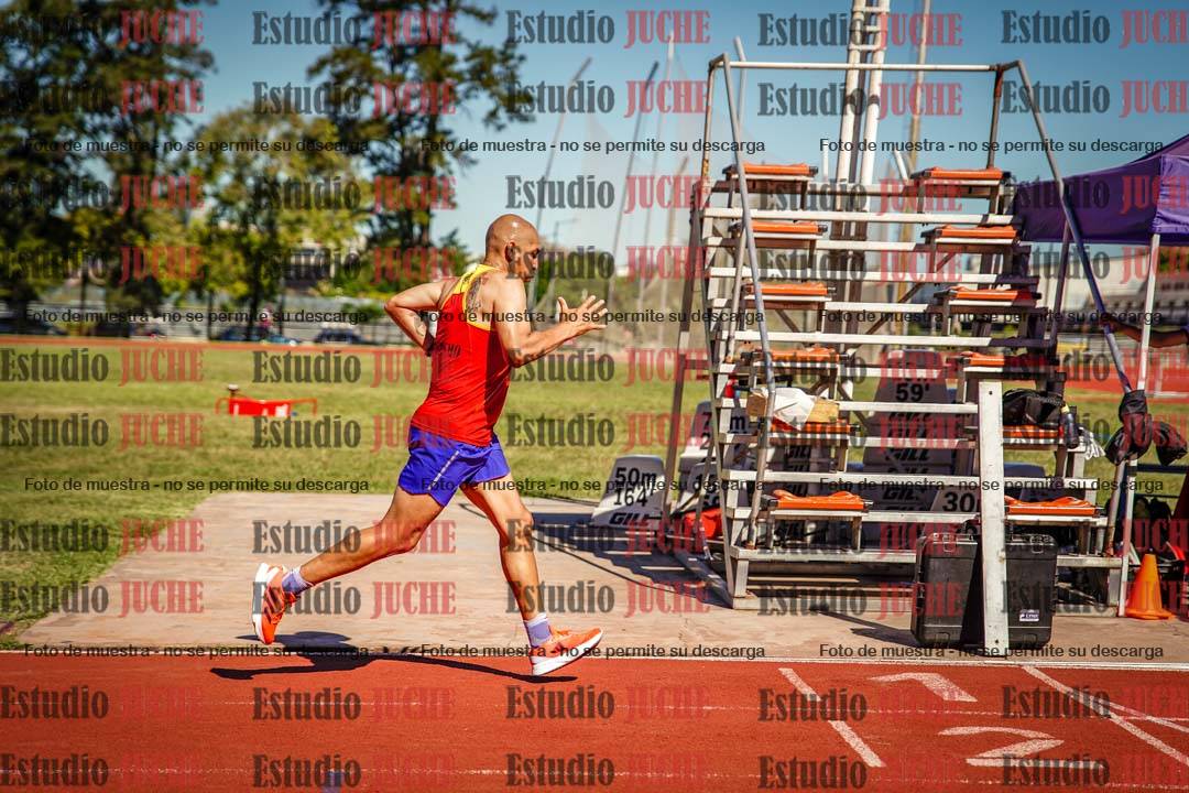 Fotos de los 800 m llanos de varones