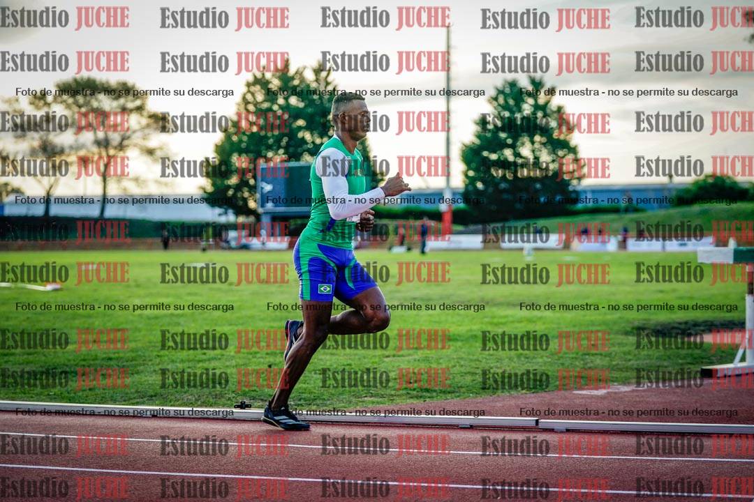 Fotos de los 1500 m llanos de varones - deca 10