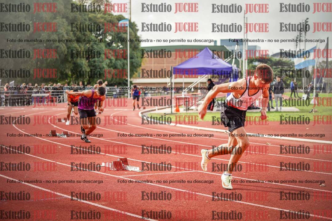 Fotos de los 400 m llanos de varones