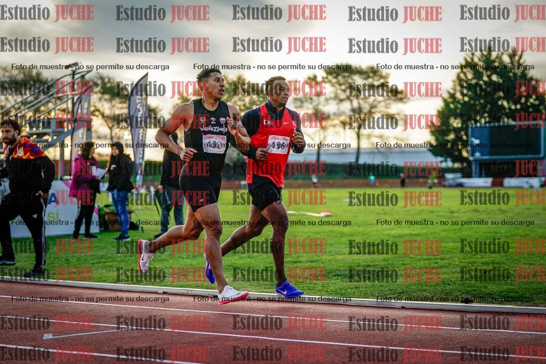 Fotos de los 1500 m llanos de varones - deca 10