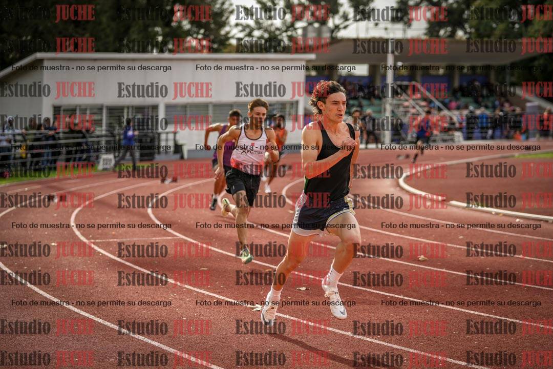 Fotos de los 400 m llanos de varones