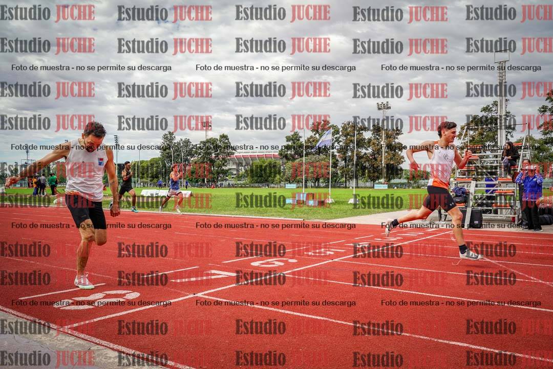 Fotos de los 400 m llanos de varones