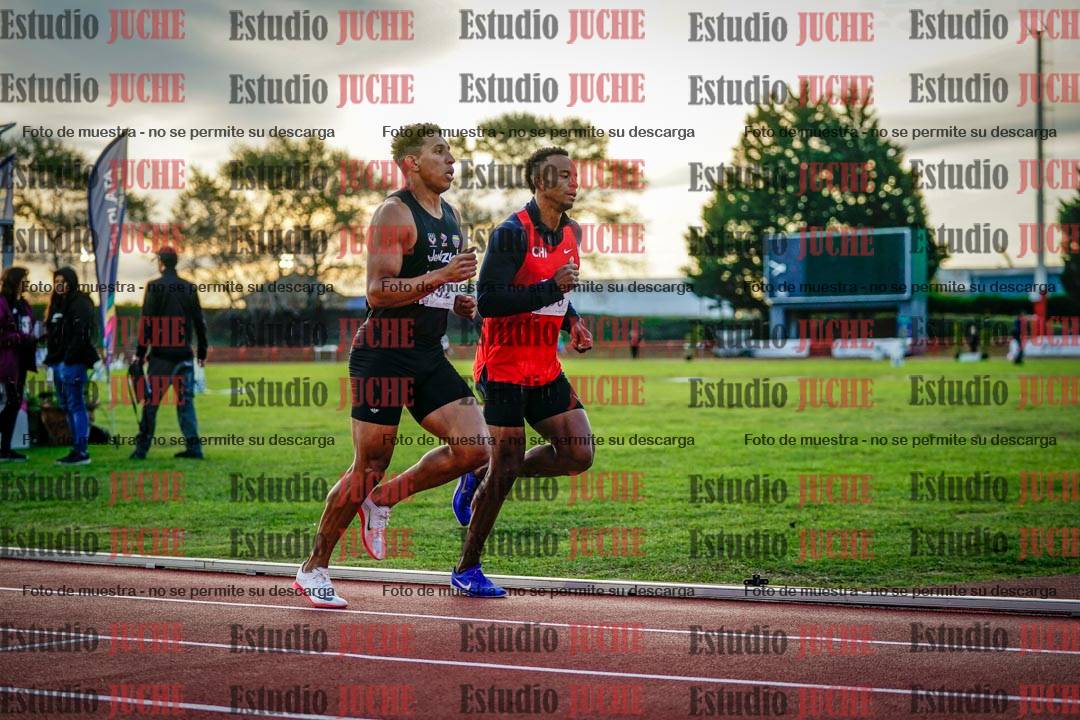 Fotos de los 1500 m llanos de varones - deca 10