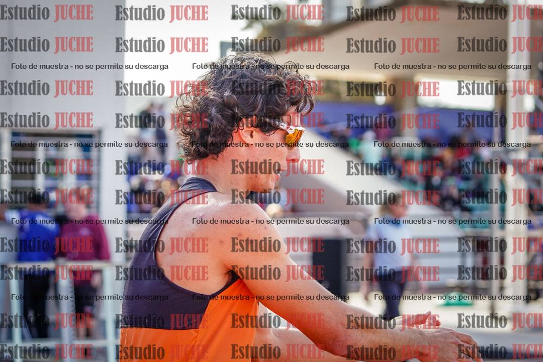 Fotos de los 400 m llanos de varones