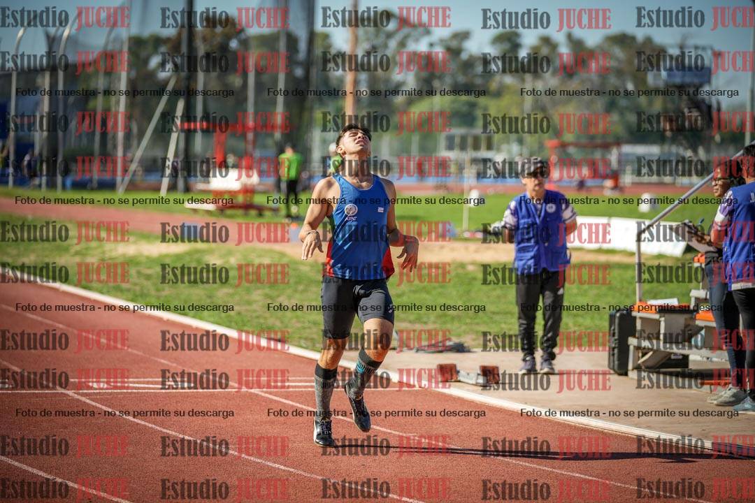 Fotos de los 400 m llanos de varones