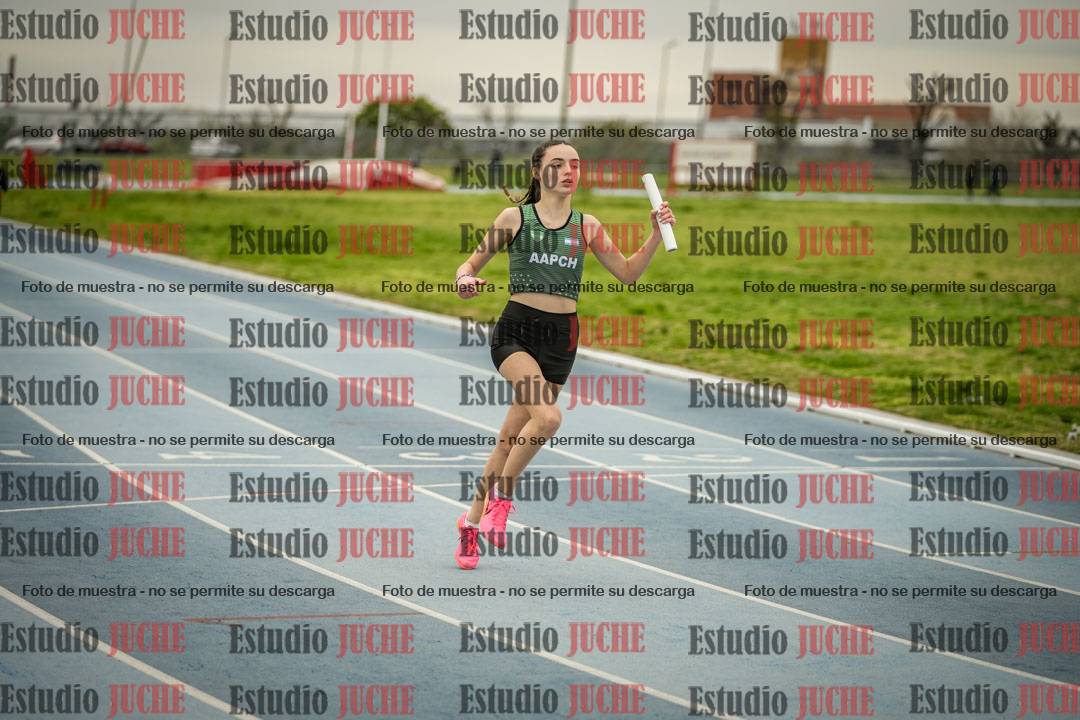 Fotos de las postas 4x100 m de mujeres y varones - U17 - FINAL