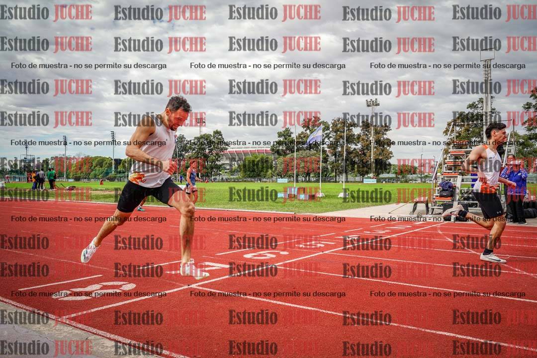 Fotos de los 400 m llanos de varones