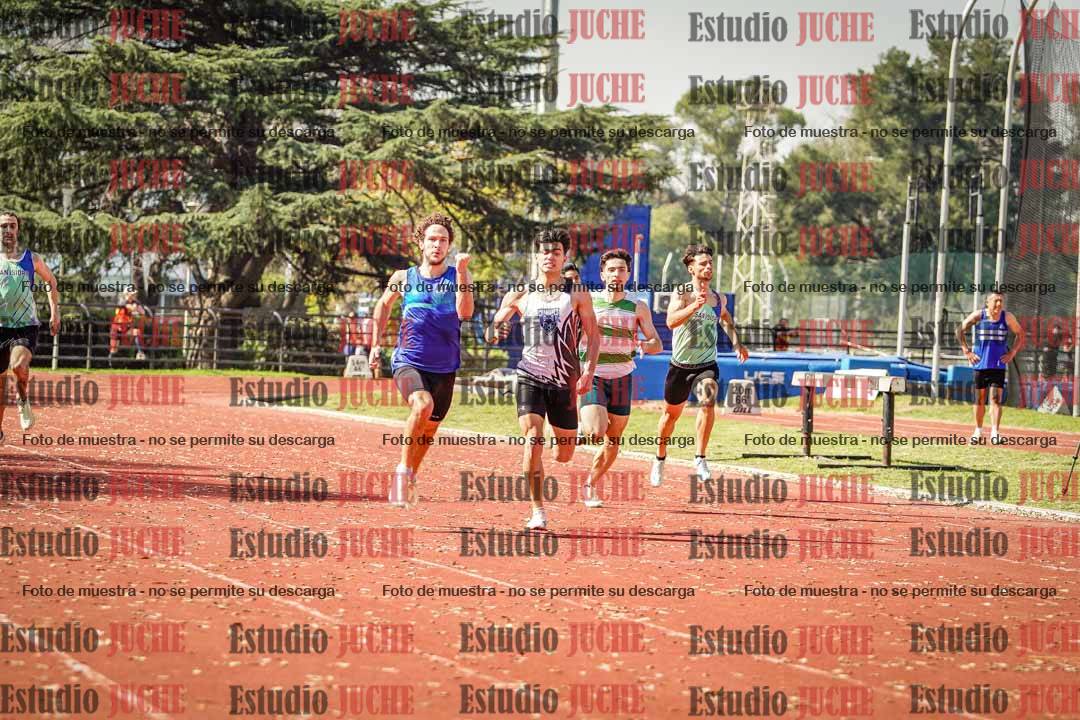 Fotos de los 400 m llanos de varones