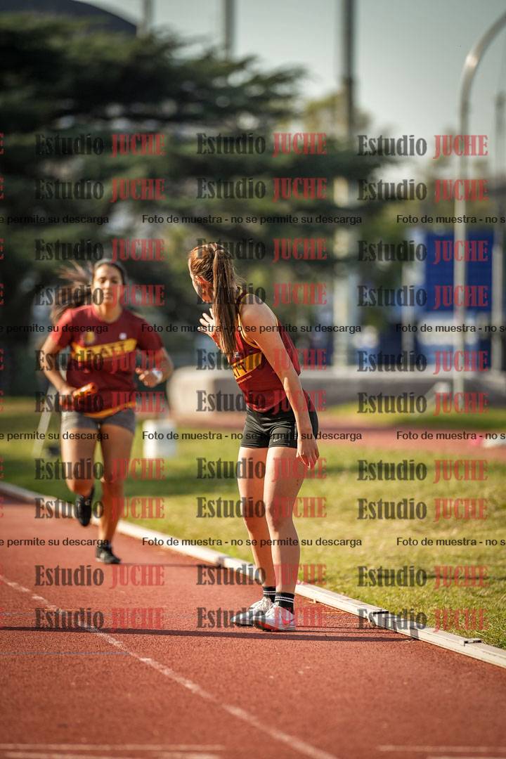 Fotos de las postas 4x400 m llanos de mujeres