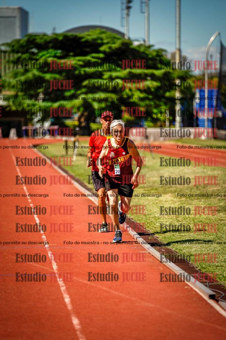 Fotos de los 800 m llanos de varones