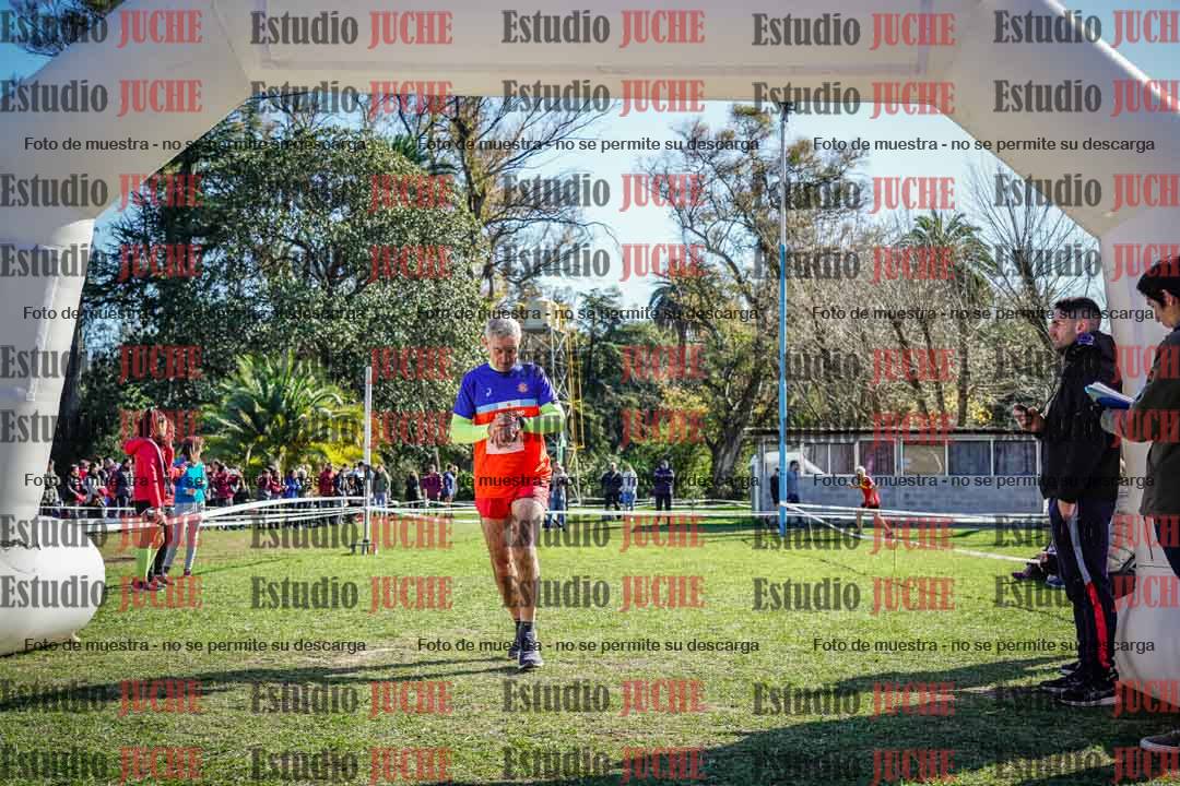 Fotos de la llegada del cross de 1500 m
