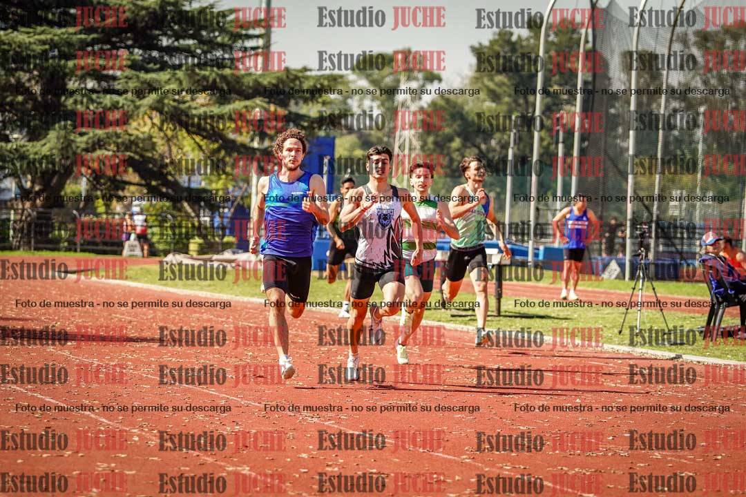 Fotos de los 400 m llanos de varones