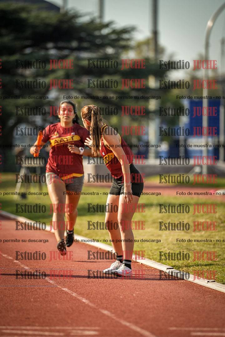 Fotos de las postas 4x400 m llanos de mujeres