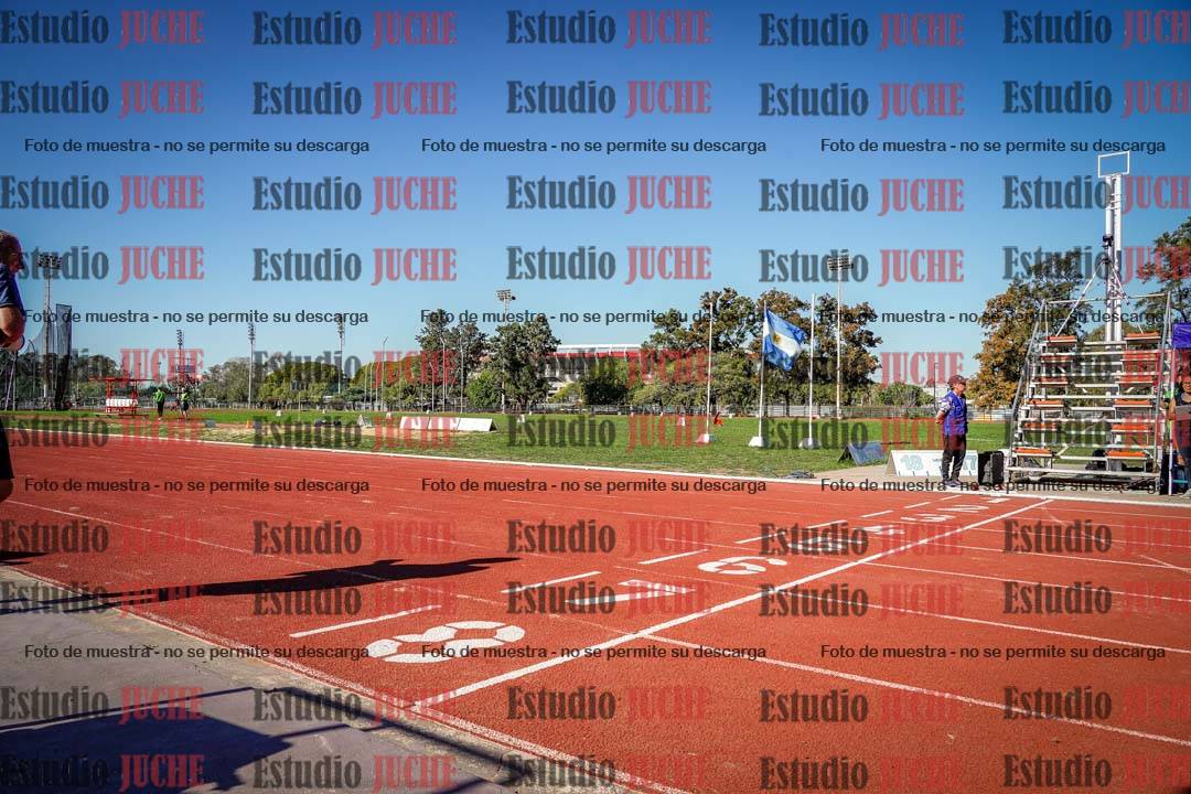 Fotos de los 400 m llanos de varones