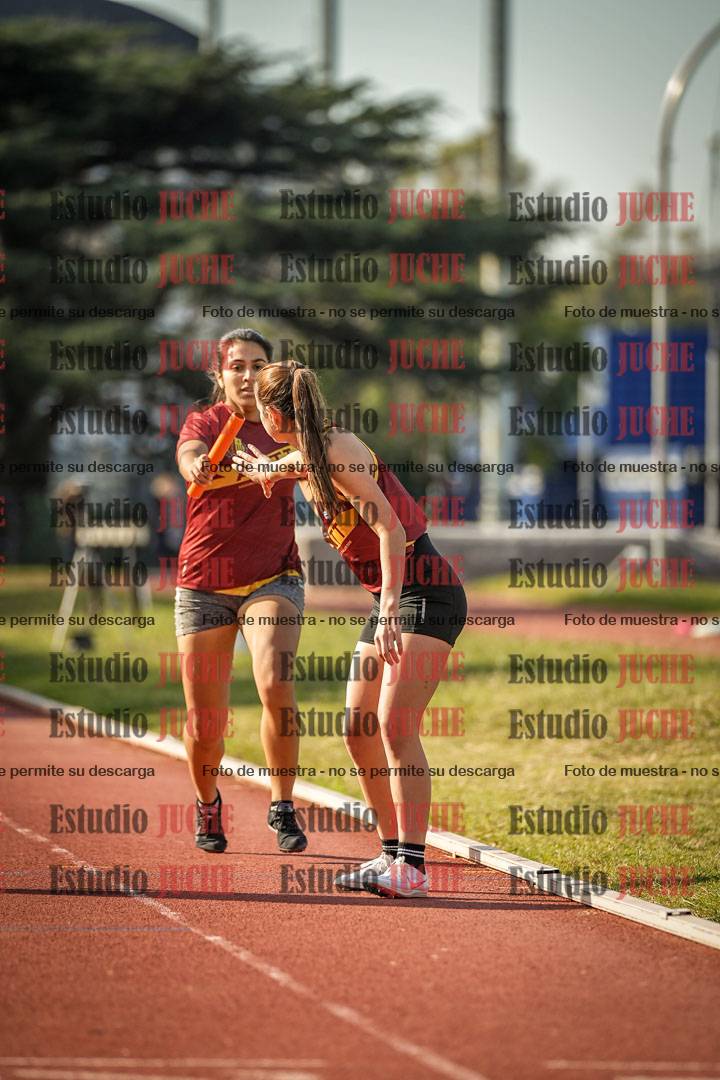 Fotos de las postas 4x400 m llanos de mujeres