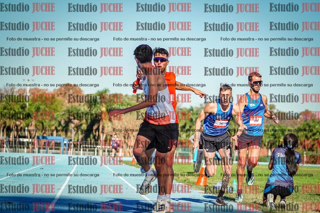 Fotos durante los relevos