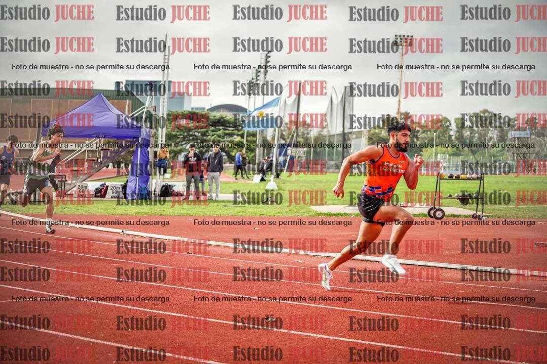 Fotos de los 400 m llanos de varones